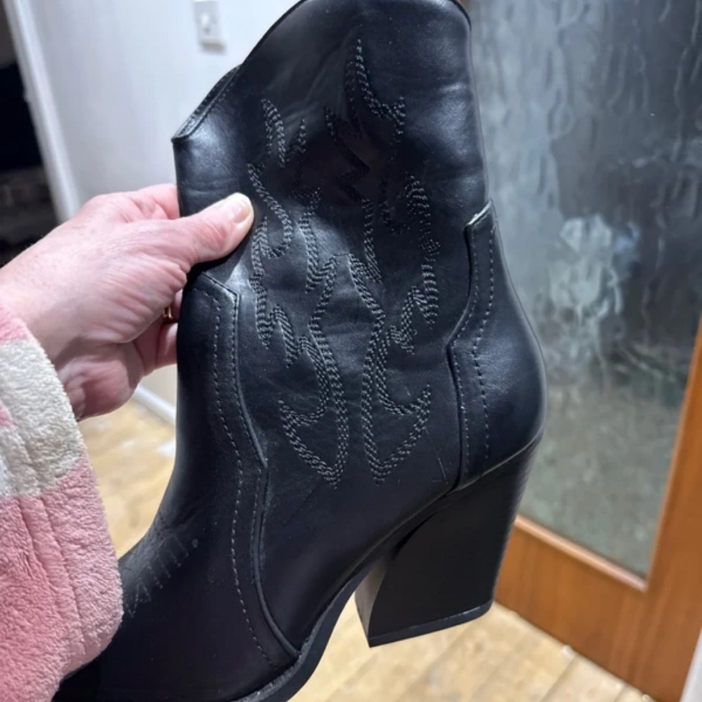 Boots Black Embroidered Combat Boots